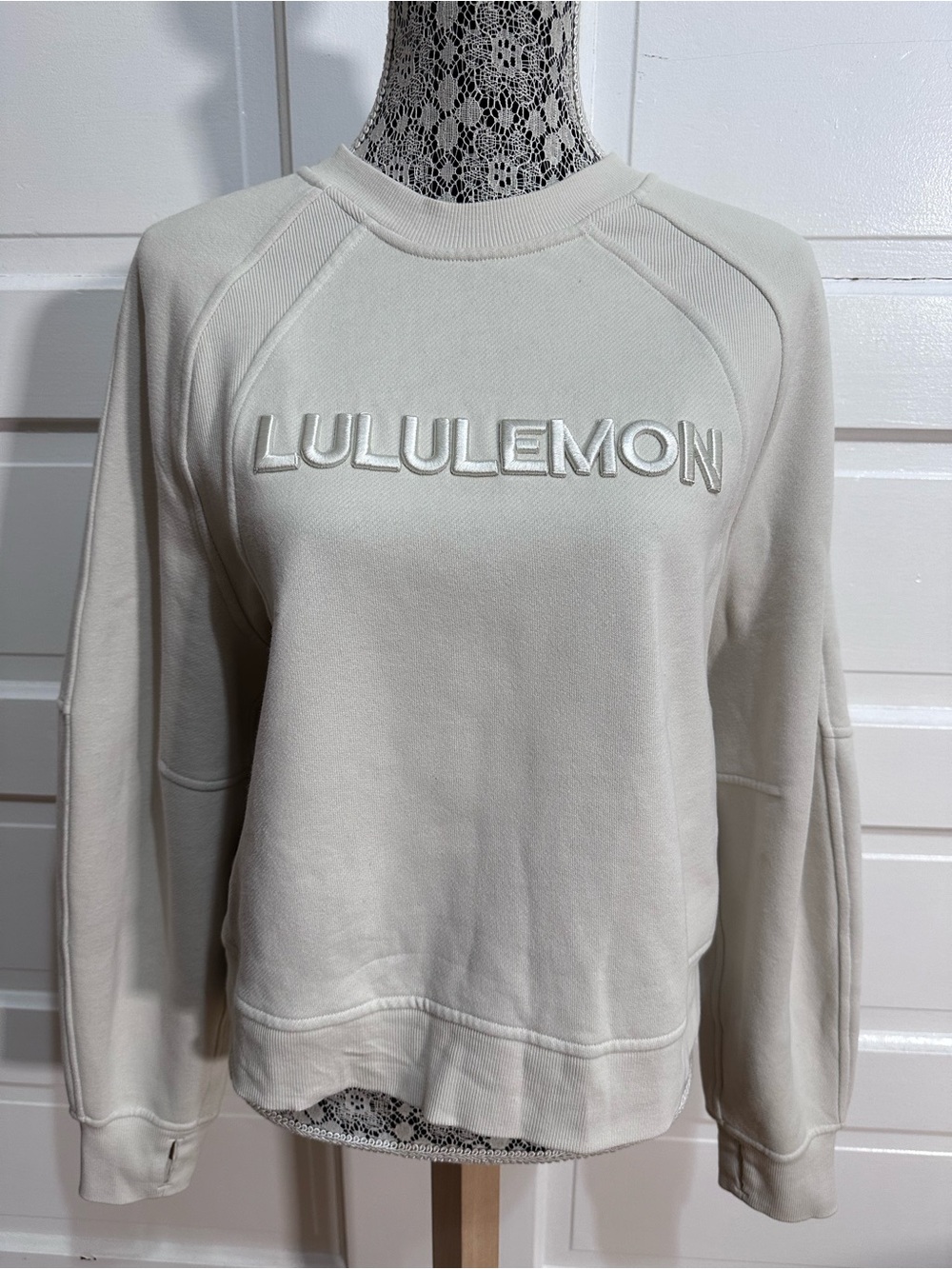 Lululemon Scuba Oversized Pullover *Wordmark Size M/L Bone $138